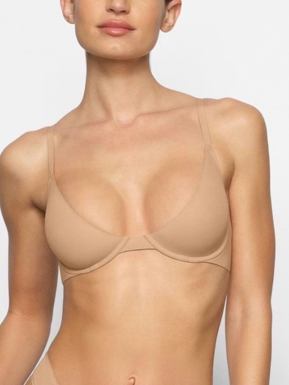 NWT SKIMS Fits Everybody Plunge Bra in Ochre
